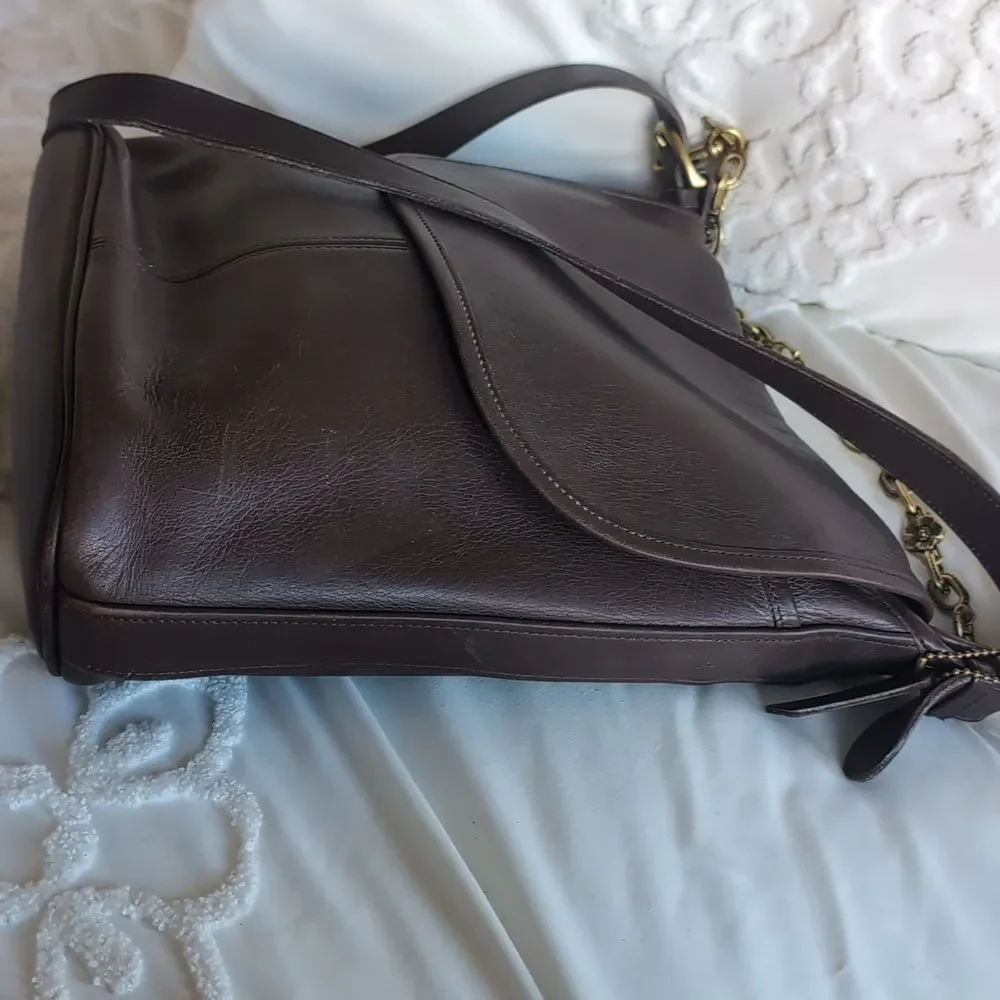 Vintage Coach Whitney Mahogany 🤎 Leather Large Crossbody With Gold Charm Chain